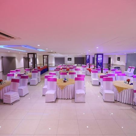 نيودلهي Airport Hotel Bollywood Paradise المظهر الخارجي الصورة