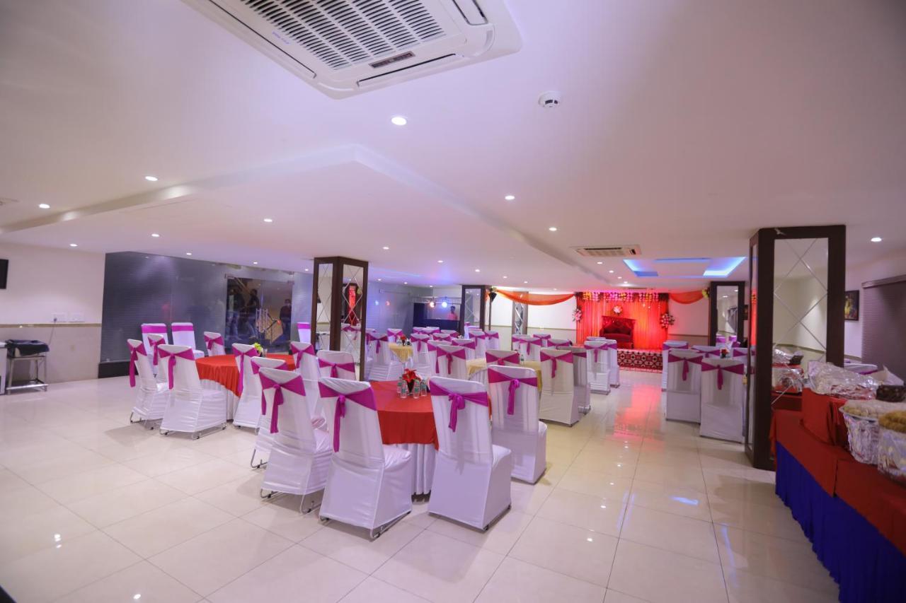 نيودلهي Airport Hotel Bollywood Paradise المظهر الخارجي الصورة
