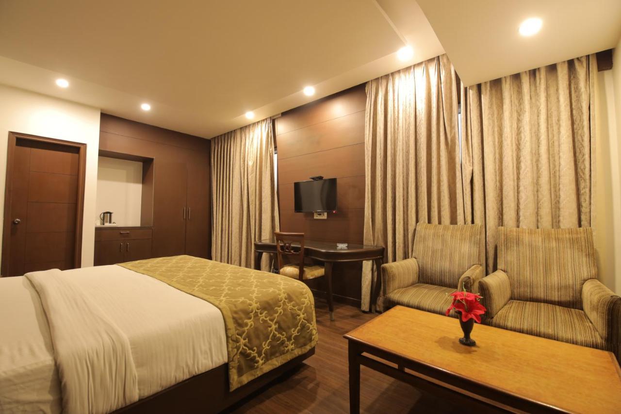 نيودلهي Airport Hotel Bollywood Paradise المظهر الخارجي الصورة