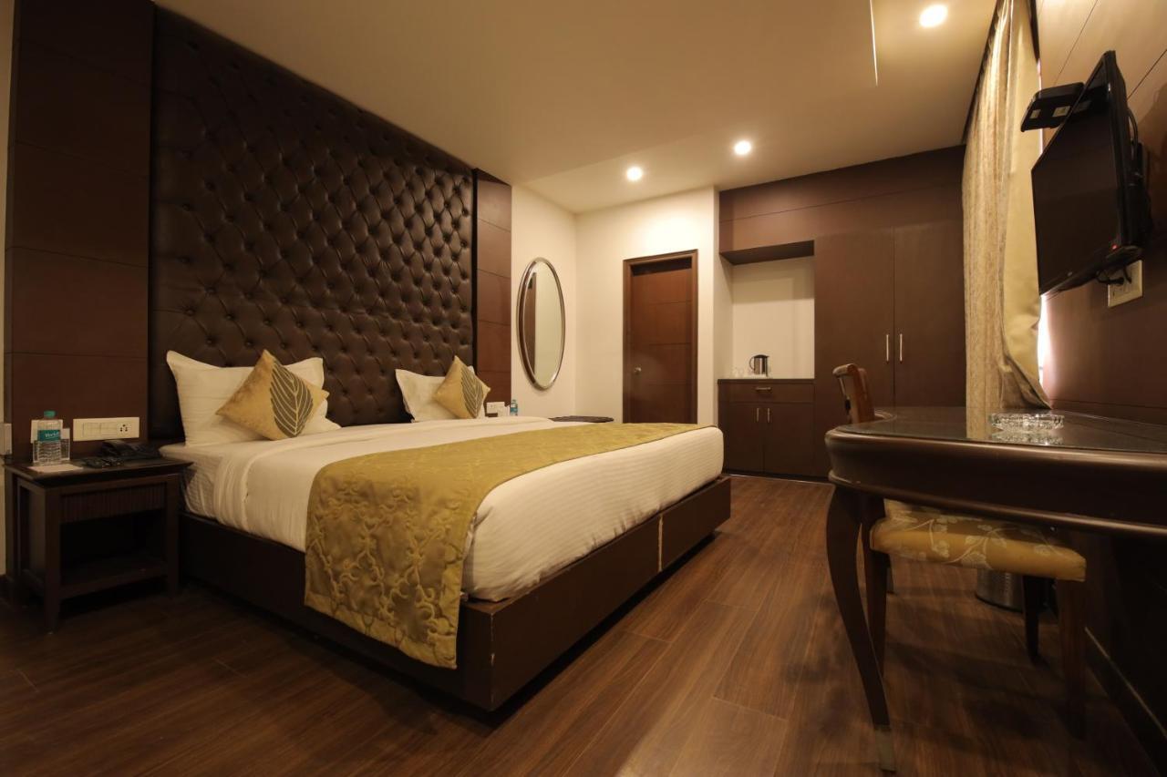 نيودلهي Airport Hotel Bollywood Paradise المظهر الخارجي الصورة