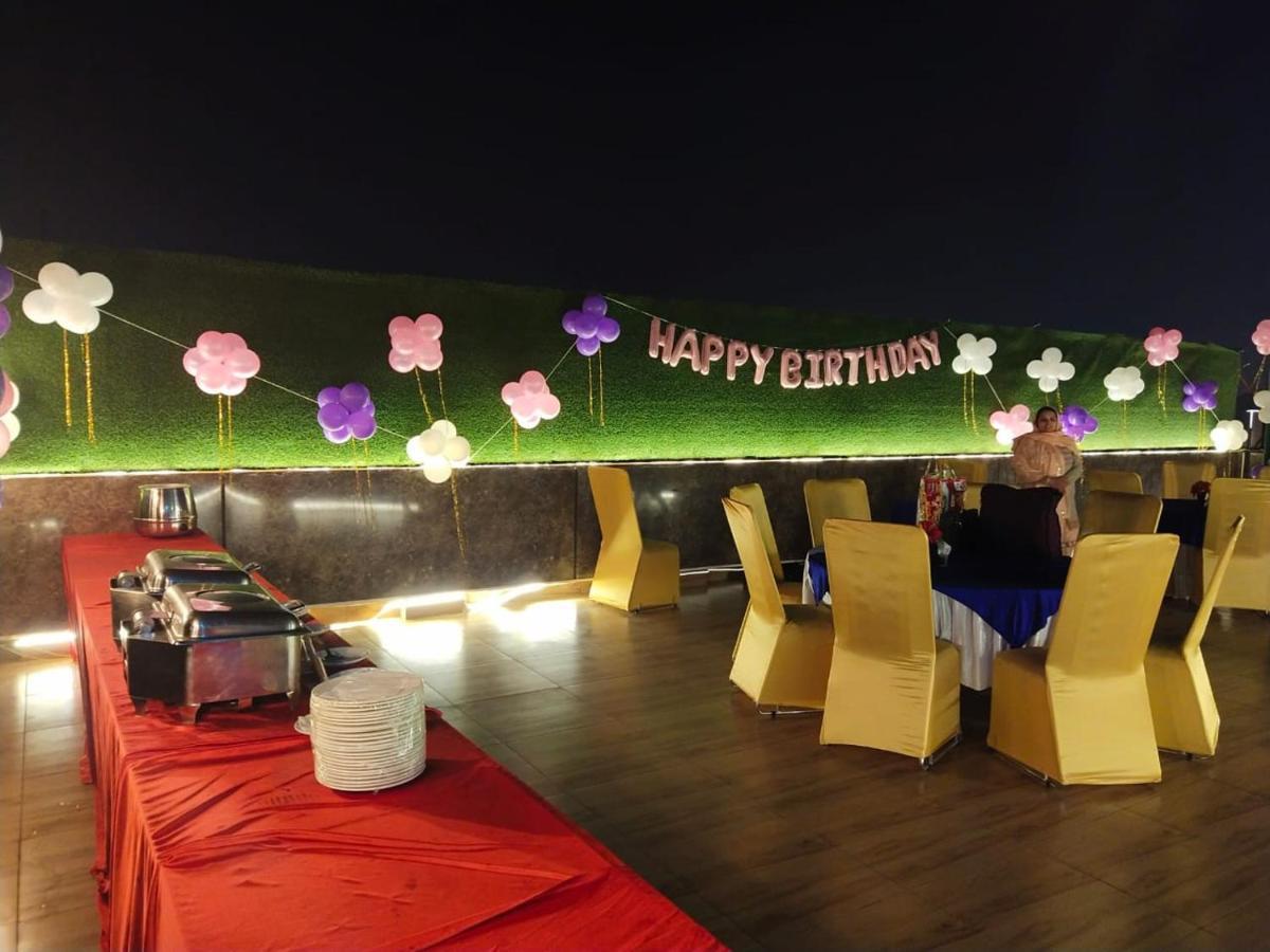 نيودلهي Airport Hotel Bollywood Paradise المظهر الخارجي الصورة